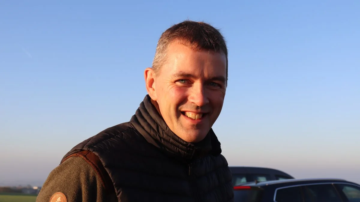 Landskonsulent Henning Sjærslev Lyngvig gennemgik den sjællandske udgave af CA-etablering af hvede. - Disse forsøg ligger også i Jylland for at se forskel på lokaliteterne, fortæller han.