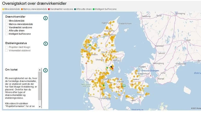 På den nye digitale platform er det blandt andet muligt at se et oversigtskort over drænvirkemidler. Det er endvidere muligt at dykke ned i hver enkelt og se billeder og informationer om blandt andet lodsejer, virkemidlets størrelse samt kvælstof- og fosforeffekt. Kilde: Seges
