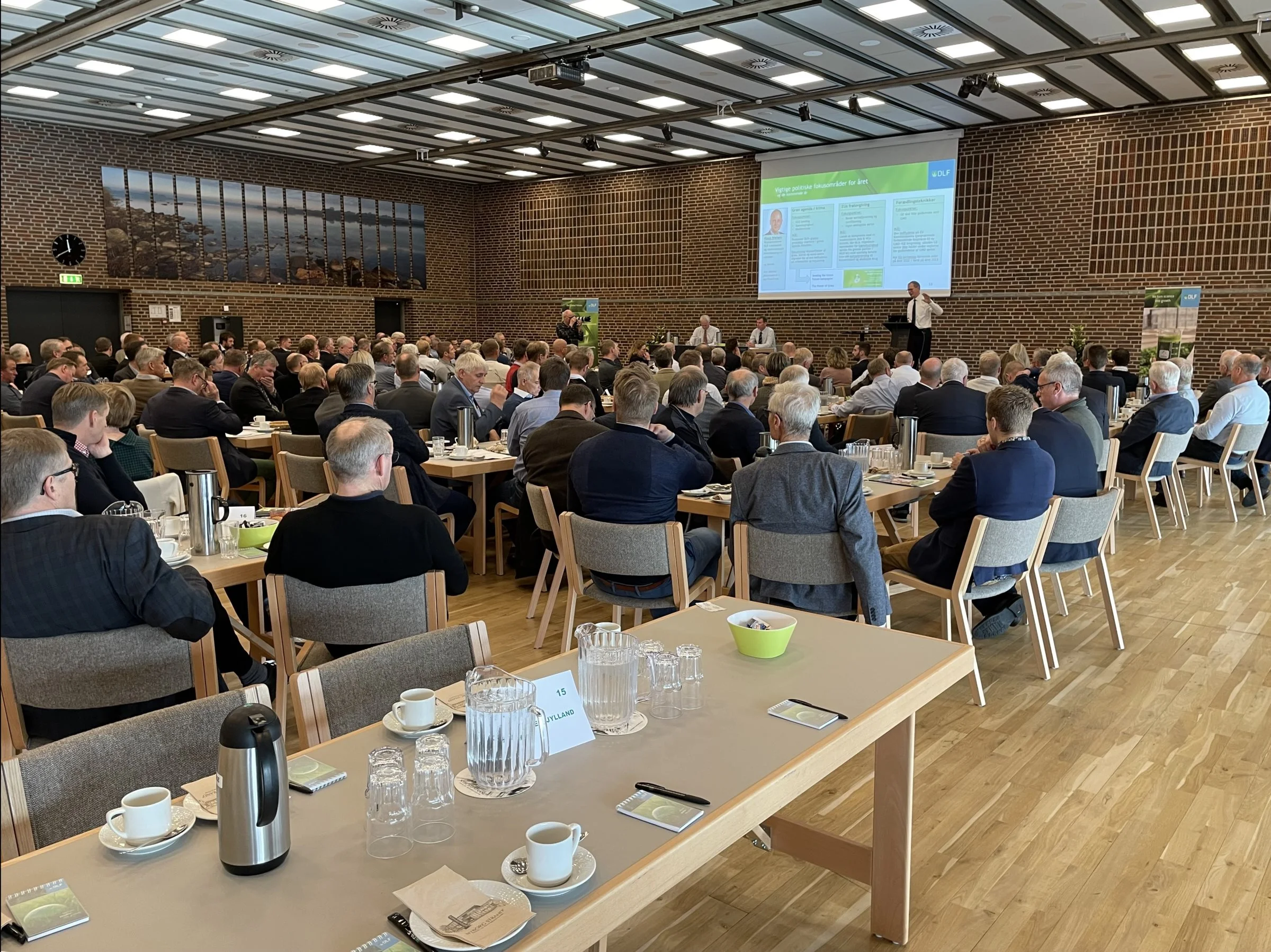 - Vi har også vi ambitioner om at udvikle endnu bedre produkter og løsninger, der kan imødegå de store klimaudfordringer og bidrage til opfyldelse af de politiske ambitioner, lød det fra Christian Høegh-Andersen, formand i DLF. Foto: Steven Andersen