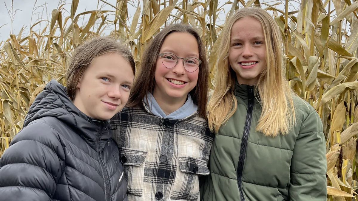 De tre piger på holdet; Laura 13 år fra Onsild, Freja 14 år fra Hobro og Kristine 14 år fra Løgstrup. 