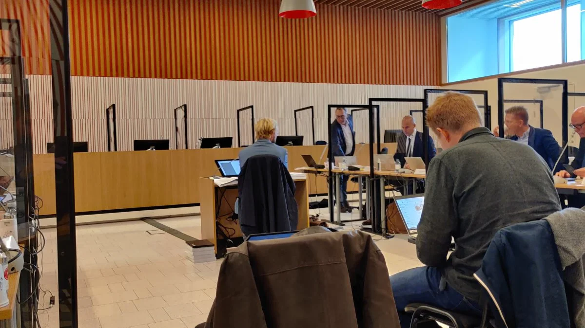 Det var Statsministeriet, der ville have fjernet en sætning fra coveret i minksagen, der beskrev konsekvenserne for erhvervet, hvis man aflivede alle mink, fortalte et vidne i Minkkommissionen fredag. Foto: Lasse Ege Pedersen