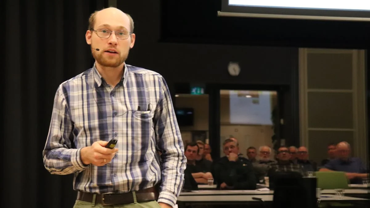 Planteavlskonsulent Rene Havmand gennemgik positionsbestemt dyrkning og den seneste udvikling indenfor det stadig vigtigere område. 