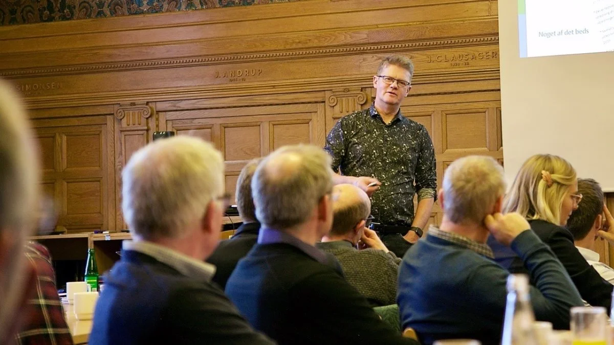 Til temaeftermiddagen var der faglige oplæg fra tre eksperter fra Seges - blandt andre Jens Elbæk, afdelingschef i planteinnovation.