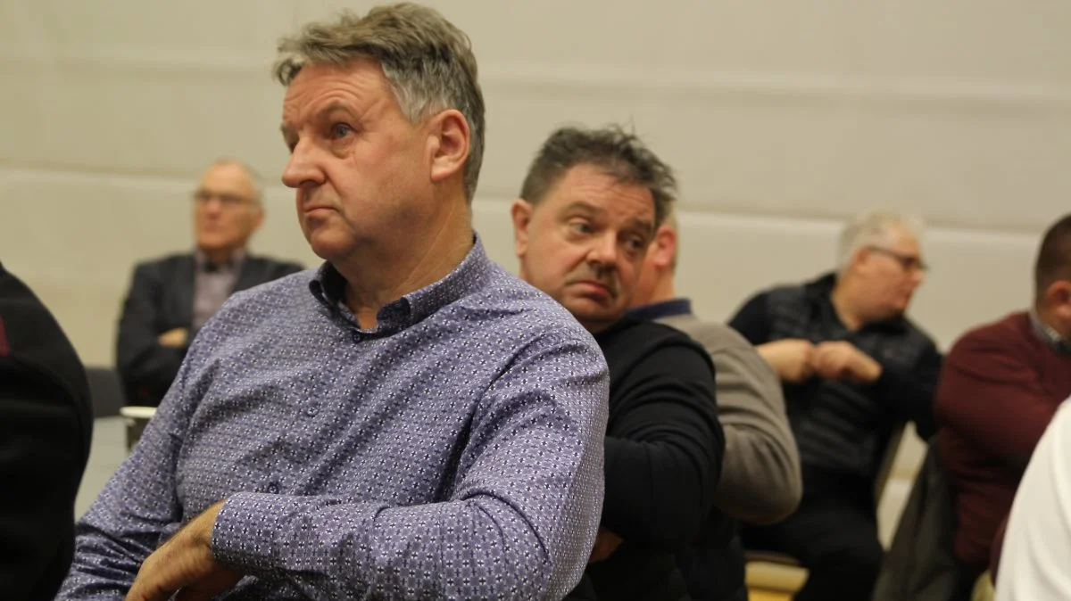 Godt 50 landmænd var mødt frem, da foreningen Bæredygtigt Landbrug holdt informations- og debatmøde i Vissenbjerg. Det overvejende emne var den nye landbrugslov, der til stadighed vækker bekymring. 