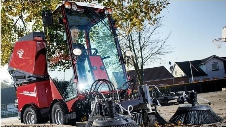 Redskabsbæreren Timan 3330 er den mest solgte maskine fra den dansk-internationale maskinproducent. 