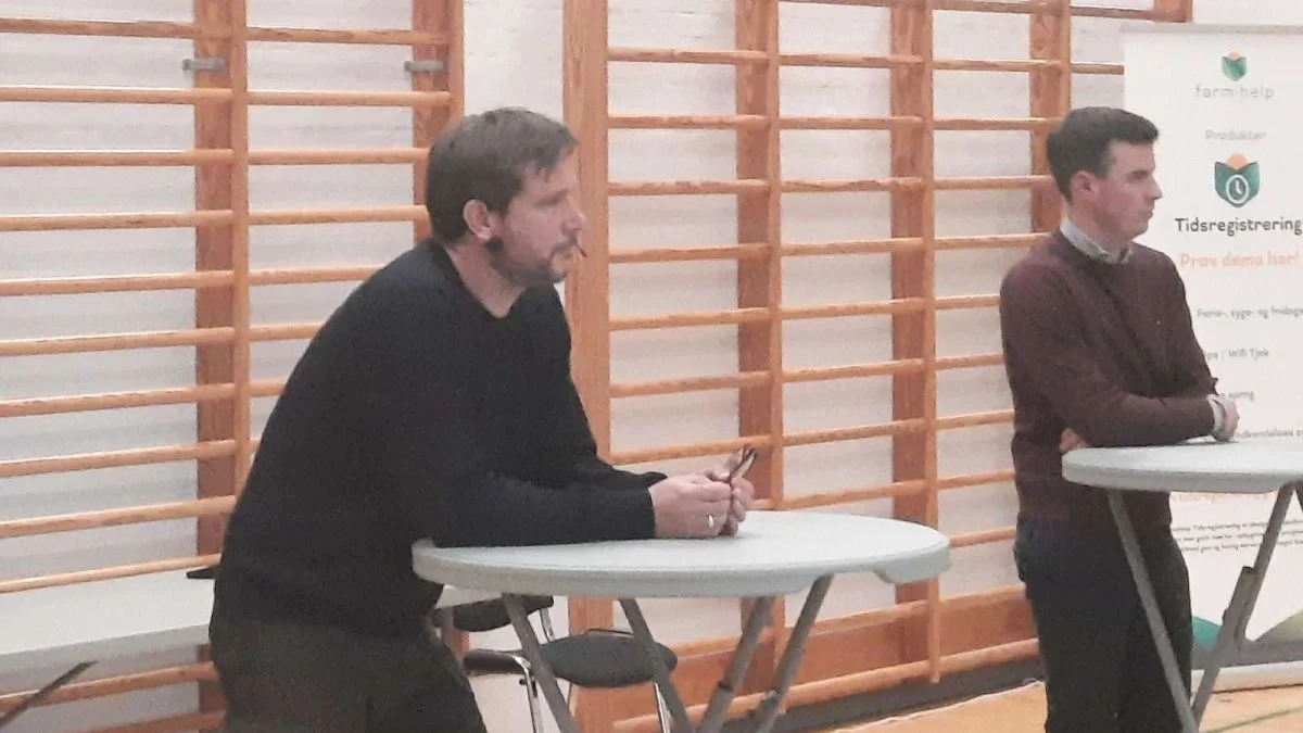 Thomas Andersen, specialkonsulent hos Seges (tv.), og tyske Claus Luerssen fra Rischenhof KG, (th.), var klar til spørgsmål og debat efter deres respektive indlæg på EDF-stormødet. Foto: John Ankersen