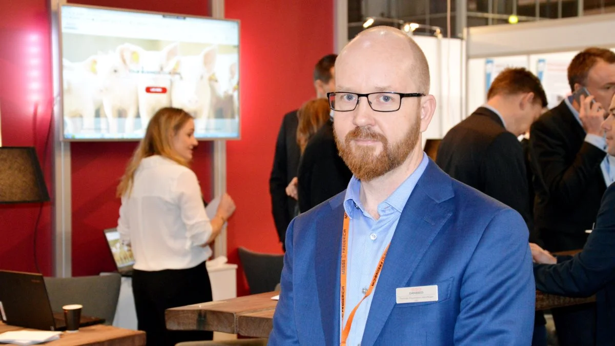Thomas Muurmann Henriksen blev fyret som direktør i DanBred som følge af en sag om seksuel chikane. Sagen fik hele ledelsen i avlsselskabet og direktør i L&F, Anne Lawaetz Arhnung, til at trække sig. 