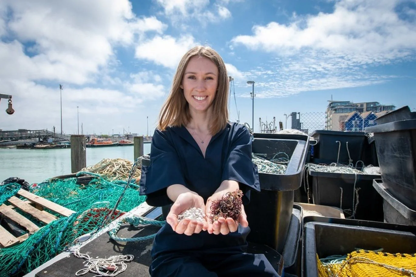 Lucy Hughes er stifter af MarinaTex, der blandt andet skal producere fødevareemballage af fiskeaffald. Foto: MarinaTex