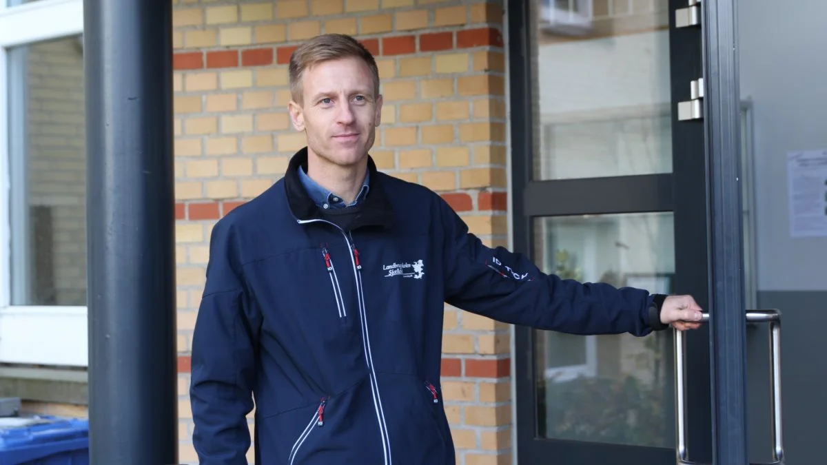 Henrik Lysemose Jensen glæder sig til at byde kommende elever inden for hos Landbrugsskolen Sjælland i Høng. Foto: Jesper Hallgren 