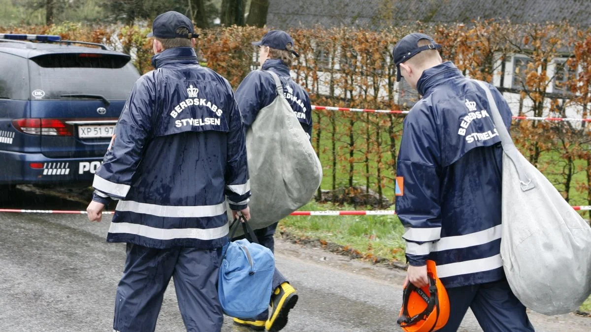 Det er tredje gang alene i år, at myndighederne må rykke ud til en professionel farm for at aflive fjerkræ. Kort efter nytår blev 30.000 dyr på en kalkunfarm på Lolland aflivet og torsdag i sidste uge blev 60.000 kalkuner på en farm ved Ruds Vedby aflivet. Arkivfoto: Erik Hansen.
