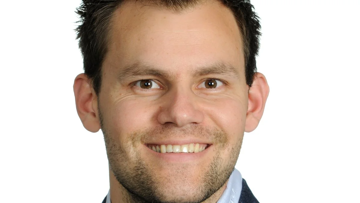 Kunden kan trygt læne sig tilbage og se sin portefølje udvikle sig, mens vi klarer resten, forklarer Jens Kornbeck, investeringsrådgiver i Agrocura. 