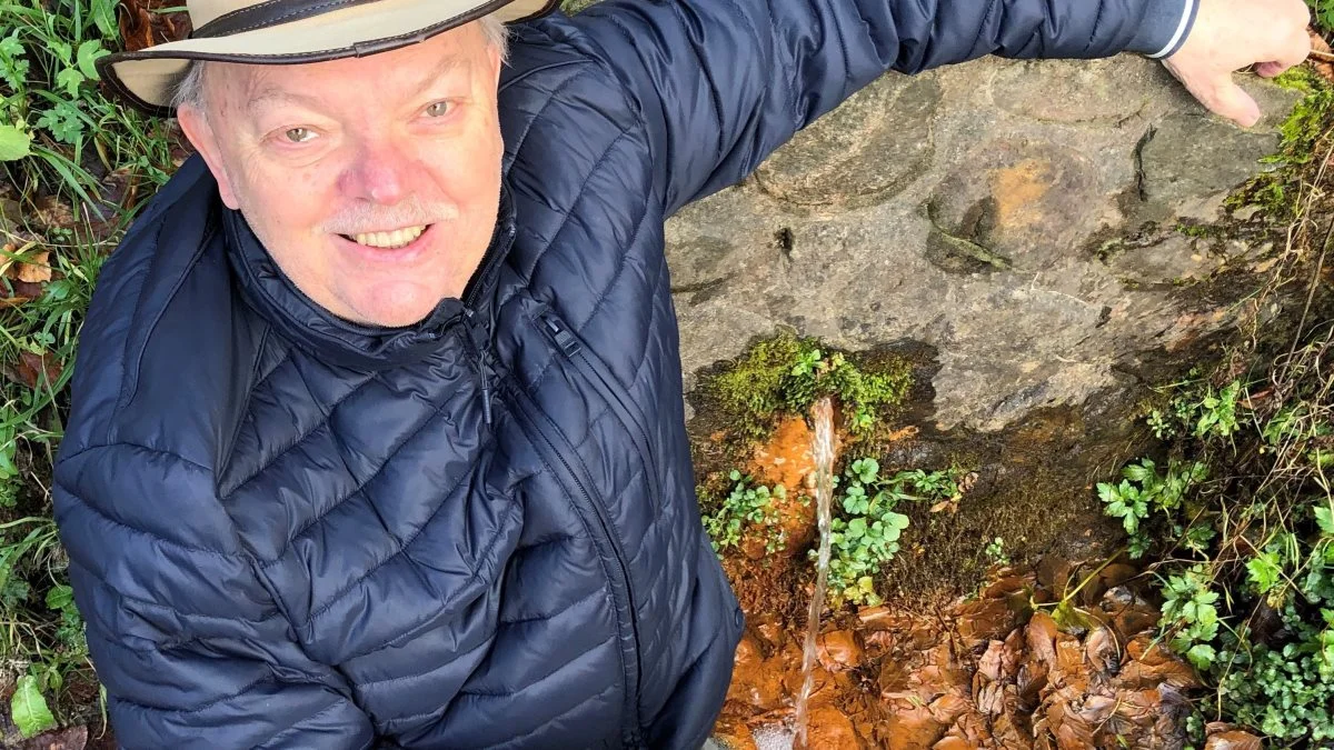 Jørn Lund Christiansen drikker ofte af Helligkilden på Vestermølle
