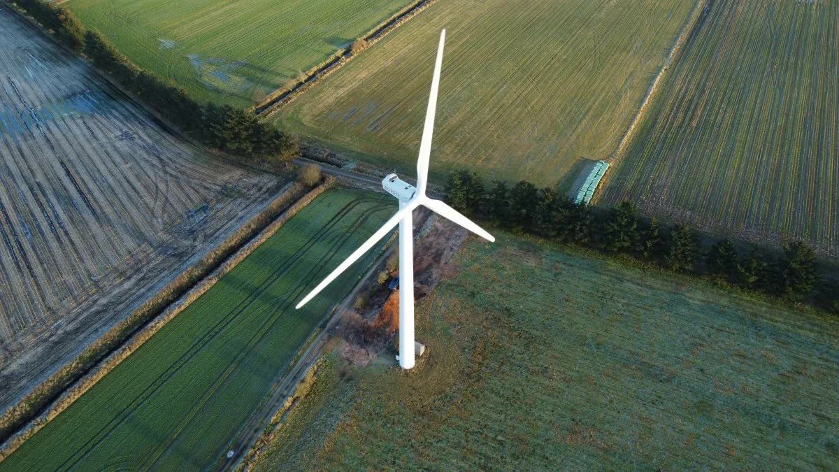 Ved at udskifte el-styringen med ny teknologi kan møllens levetid forlænges. PR-foto