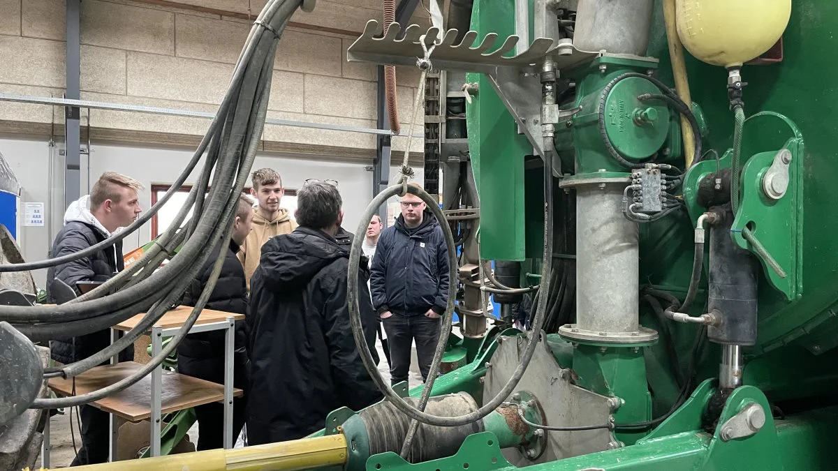 Der blev lyttet intenst hos JMF (Jordbrugsmaskinførere) eleverne på JU Århus forleden, hvor der var undervisning i gylle.