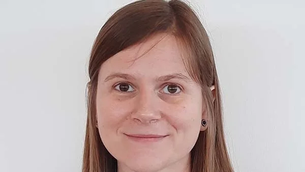 - Det nemmeste og bedste for økonomien vil måske være at aflive mindstegrisen fra start. Dette er imidlertid ikke just motiverende for farestaldspasseren - eller etisk korrekt, påpeger Elisa Hylleberg Krøyer, der er svinekonsulent i Velas.  Foto: Velas