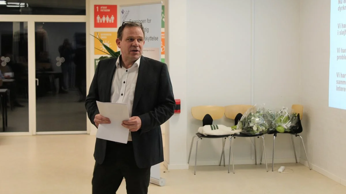 Formand i Foreningen for Grundvandsbeskyttelse, Ulrik Lunden, så både tilbage på de forgangne år og fremad i forbindelse med generalforsamlingen torsdag aften i Mårslet. Foto: John Ankersen