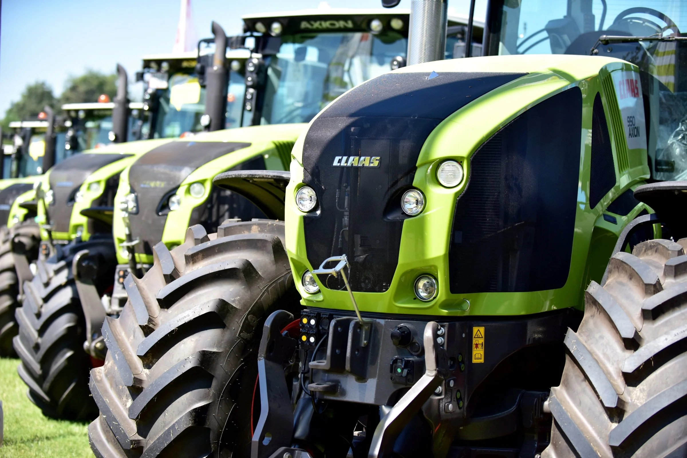 Danish Agro koncernen solgte i 2021 i alt 2.178 traktorer, 961 mejetærskere og 257 entreprenør- og skovmaskiner. Danish Agro repræsenterer i dag Claas i Danmark, Norge, Sverige, Finland, Estland, Letland og Litauen, New Holland i Polen samt Fendt i Tjekkiet. Arkivfoto