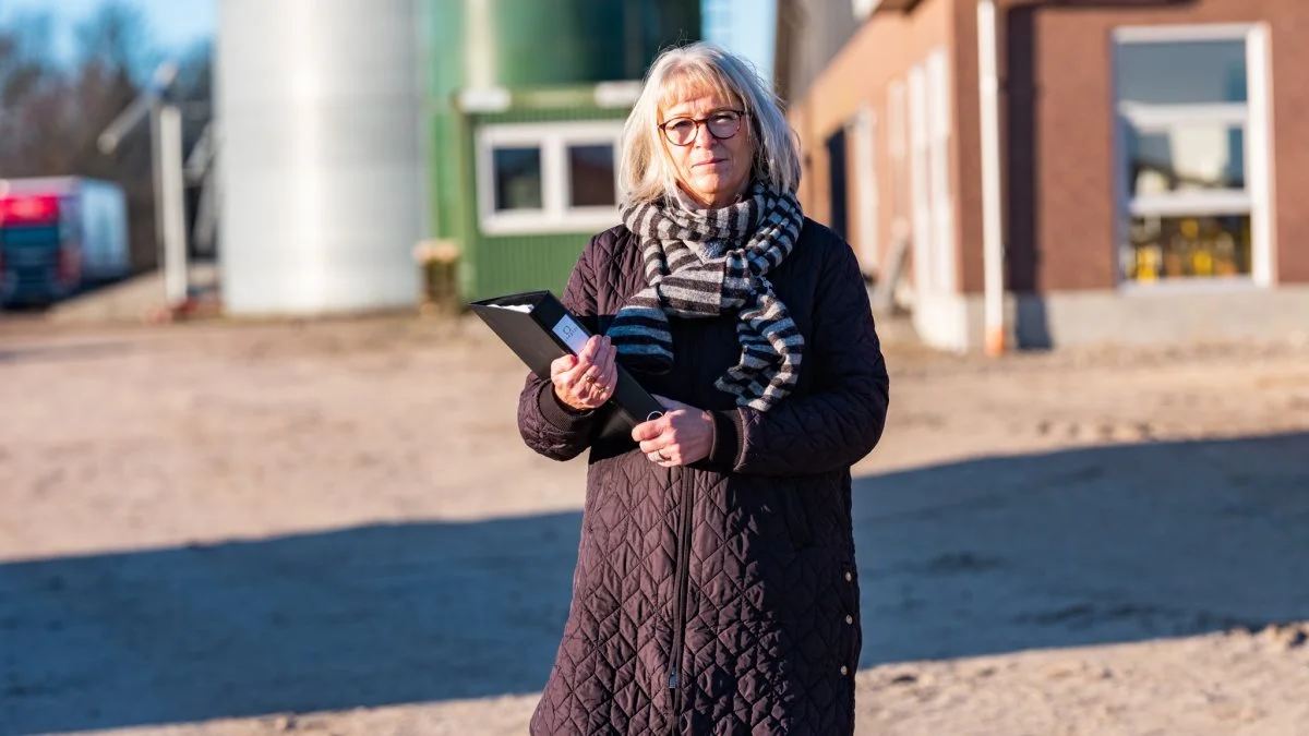 Lis Nørgaard, HR- og lønkonsulent i Stepto, hjælper nordjyske landmænd med at få styr på HR-opgaverne. Foto: Stepto