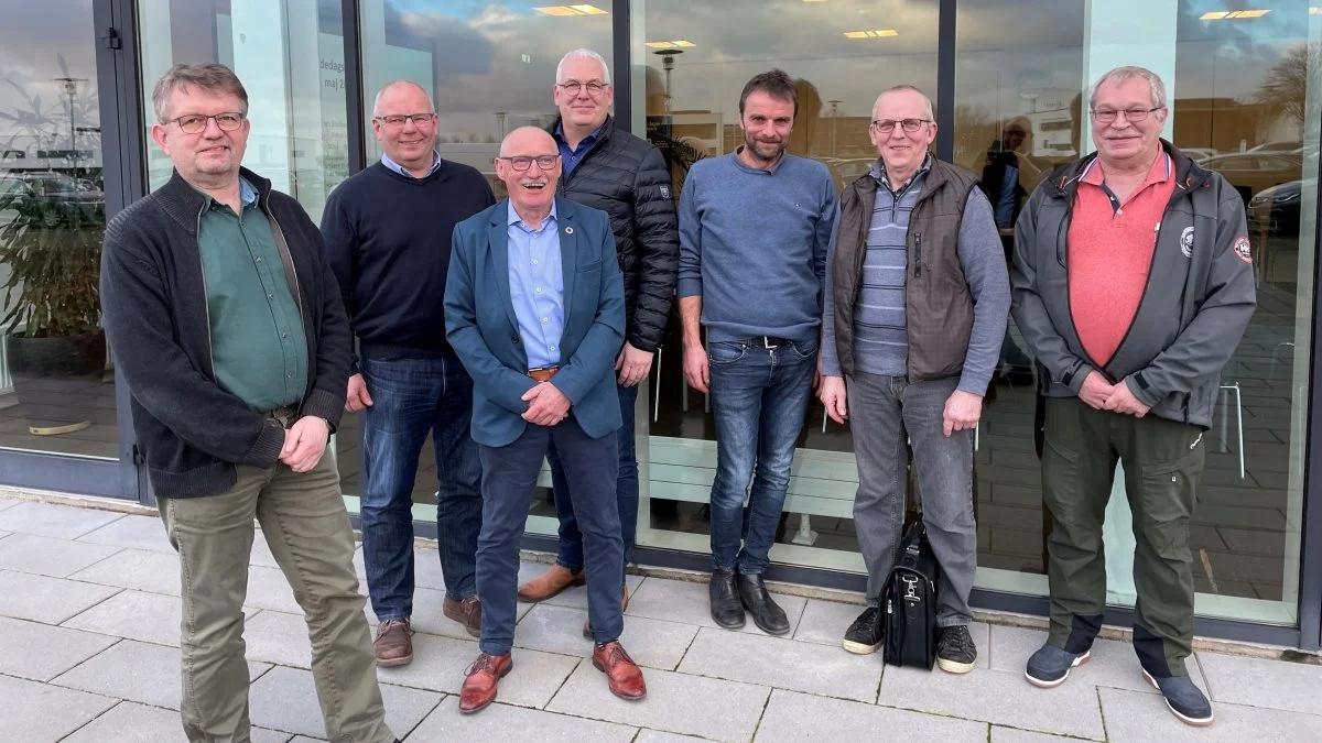 På billedet ses Karsten Filsø, Kristian Gade, Knud Erik Christensen, John Thomsen, Jørgen Krøjgaard, Benny Pedersen og Gunnar Houlby Pedersen. De sidste to medlemmer af Storå-komitéen, Martin Alstrup og Kasper Pauli Pedersen, er ikke med på billedet. Foto: Holstebro Kommune