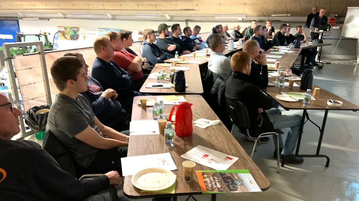 Opbakningen til TBS Maskinpowers Fendt-pilotkurser har været stor. I alt 258 kursister har været igennem en intens kursusdag med teori og praktik, eller venter på at komme på kursus. Pressefoto