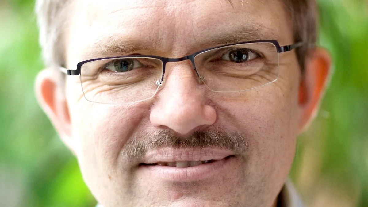 - Jeg er bange for, at det her ender i et stort bedrag - forstået på den måde, at det er virkeligt vanskeligt, grænsende til det umulige i praksis at kunne måle og verificere ændringer i jordens kulstof ude i marken, siger professor Jørgen E. Olesen for landbrugets vedkommende til Europa-Kommissionens udspil om bæredygtige kulstofkredslø . Foto: Arkivfoto

