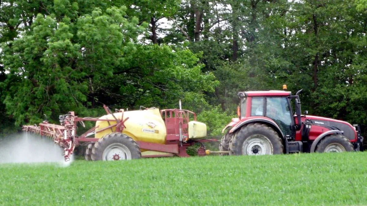 Skal man transportere pesticider, er det en god ide at opfriske reglerne for sikker transport. 