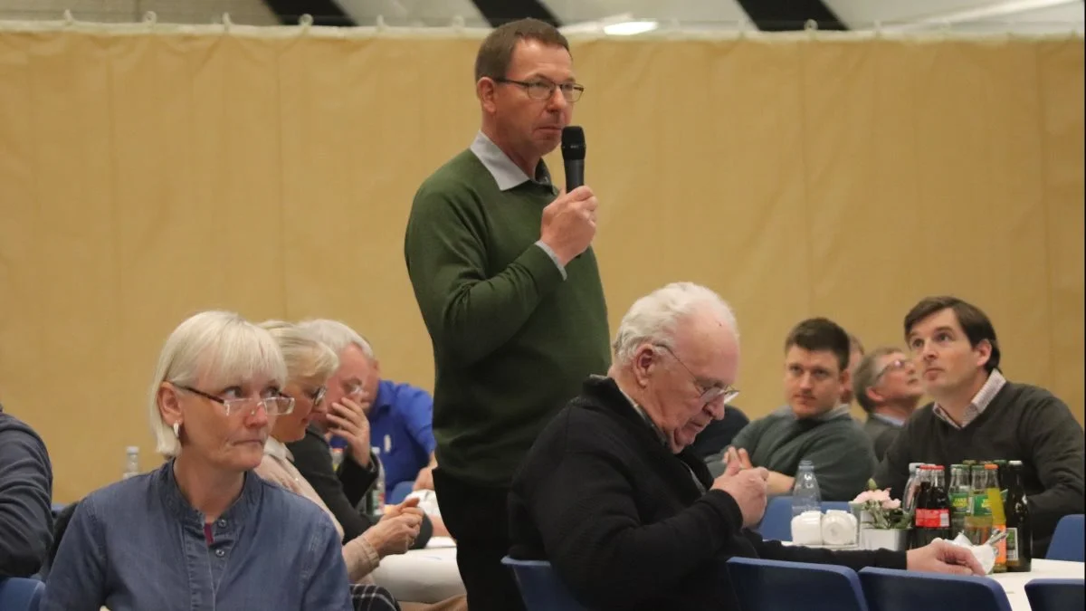 I den efterfølgende debat var der udelukkende ros og anerkendelse af bestyrelsens arbejde - samt et par ønsker til det videre arbejde.