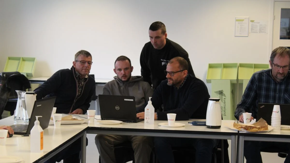Interessen for brug af gradueret tildeling via tildelingskort var stor. Kverneland afholdte i sidste uge tre kursusdage med maksimalt 20 deltagere pr. dag. Den grænse blev hurtigt nået, og Kverneland overvejer derfor kraftigt, om ikke de skal gentage successen. Fotos: Bettina Ravn