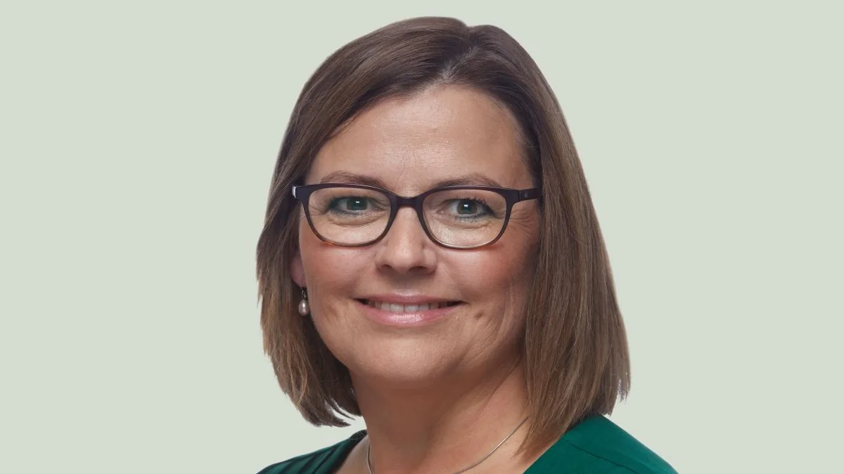 - Min bekymring er, hvordan vi får lavet et nyt certificeringssystem for handel med CO2-kreditter, når nu vi ved, hvor svært det er at lave sådan nogle nye systemer. Jeg kan bedre se for mig, at man i stedet sagde, at det kunne bruges til, at man ikke skal betale så meget i CO2-afgift, hvis man stopper med at pløje, siger Marianne Vind