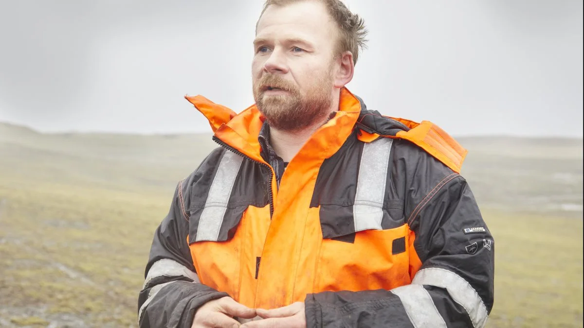 Sigert Patursson er udover at være mælke- og fåreproducent også involveret i organisationsarbejde. Blandt andet sidder han i bestyrelsen for andelsmejeriet MBM. Fotos: Niels Damsgaard Hansen