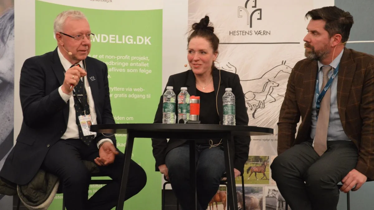 Hestens Værn og Uanvendelig.dk præsenterede  i forbindelse med årets Hest & Rytter messe i Herning en paneldebat med berider Bjarne Nielsen, dyrlæge og kiropraktor Lise Berg samt dyrlæge og international dressurdommer Hans Christian Matthiesen. Fotos: Henriette Lemvig