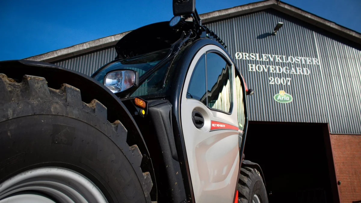 Model MLT741-140 V+ er den tredje teleskoplæsser, Ørslevkloster Hovedgård har købt hos Scantruck. For 10 år siden skiftede man til Manitou fra et tidligere mærke, da man var træt af hyppige nedbrud på sin maskine.