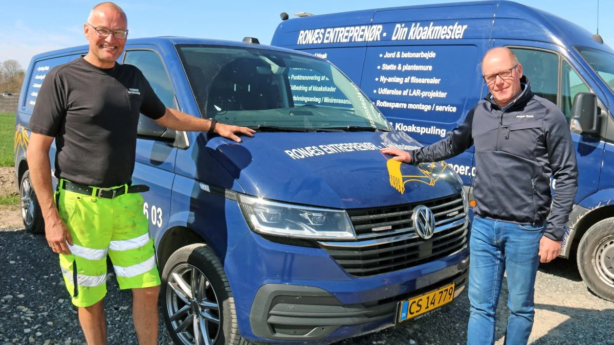 Thomas Rasmussen (t.v.) har siden den 1. maj delt ejerskabet af Ronæs Entreprenør & Anlægsgartner med Jesper Buch. 