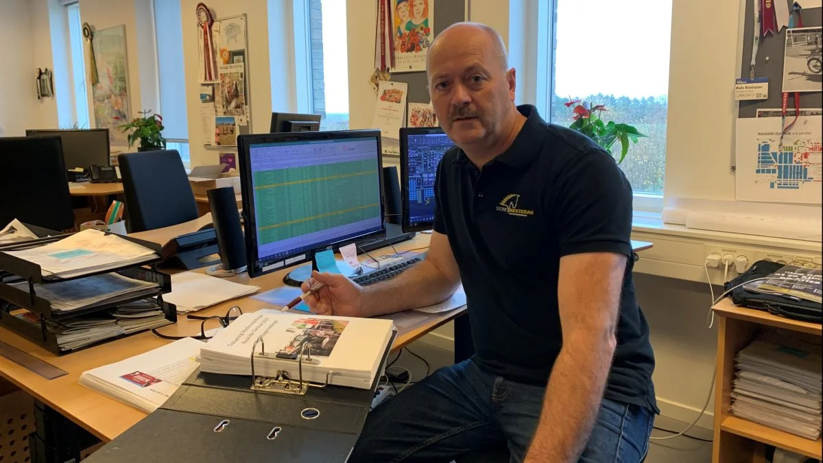- Efter to aflyste dyrskuer er det bare fantastisk, at der stadig er den store opbakning til Roskilde Dyrskue, siger Niels Mathiasen, udstillingskoordinator i Roskilde Dyrskue. Foto: Jesper Hallgren