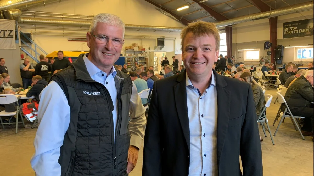 Karl Mertz-direktør Anders Hansen (til venstre) og cheføkonom Jens Schjerning har god grund til at smile efter et par velbesøgte arrangementer. Foto: Jesper Hallgren  