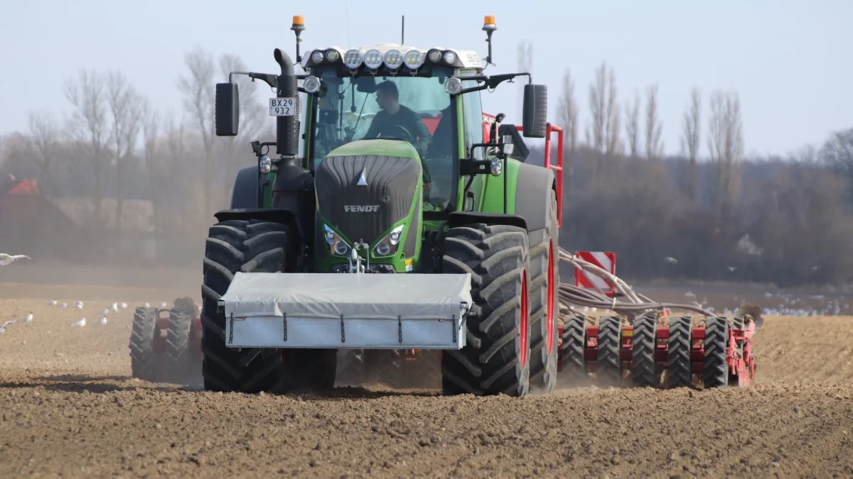Der er sået et betydeligt antal sukkerroemarker om i dette forår, oplyser Agricenter.
