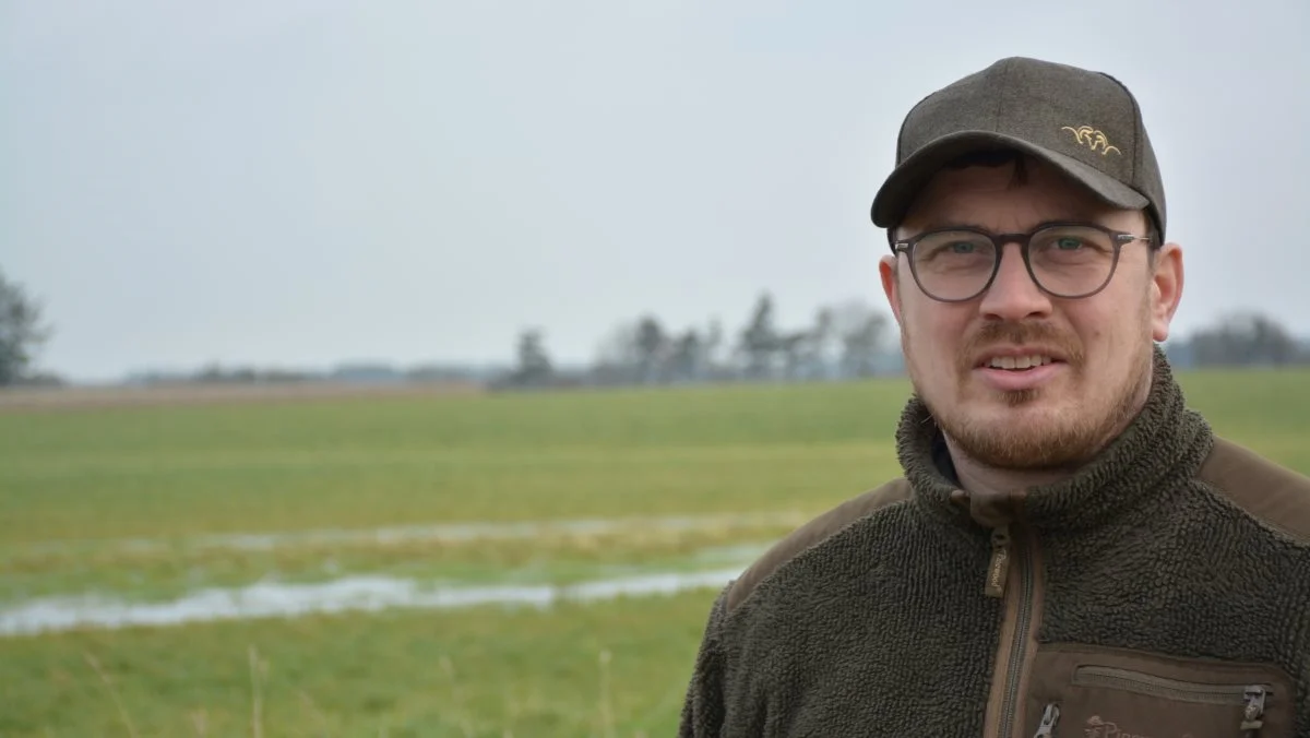En af oplægsholderne er mælkeproducent Jesper Arnth fra Vittarpgård ved Varde, som på dagen fortæller om sin motivation for at arbejde med klima og bæredygtighed. Foto: Frederik Thalbitzer