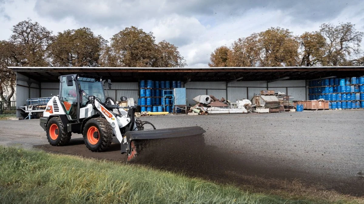 Udover hele Bobcat-serien af maskiner og tilbehør, vil Stenderup også tilbyde et komplet udvalg af ægte Bobcat-tilbehør og dele til at understøtte både nye og eksisterende Bobcat-kunder i Danmark.