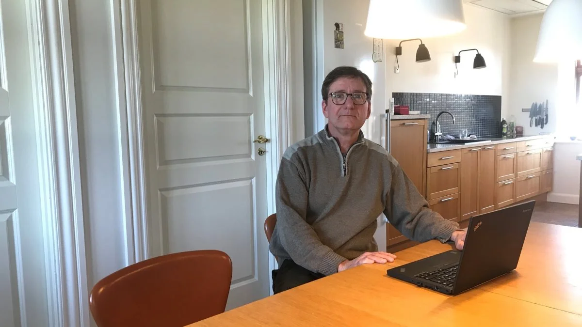 Jesper Abildgaard Jensen driver et sohold ved Volderslev. Her, som på alle andre bedrifter, fylder arbejdet med registreringer og dokumentation også meget i det daglige.