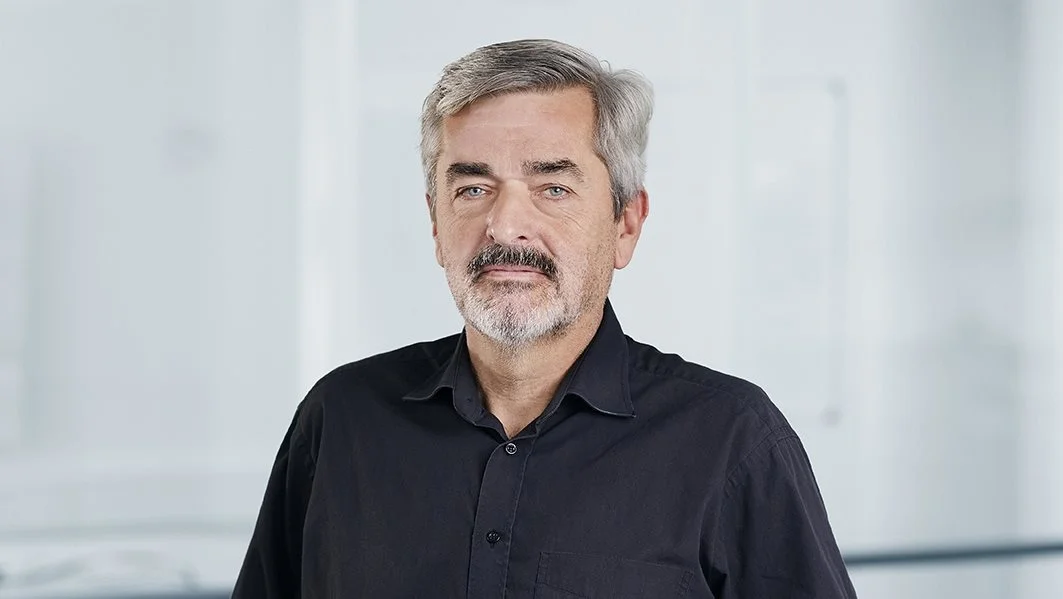 Michael Rosenmark, leder af Fødevarestyrelsens Rejsehold, siger, at Fødevarestyrelsens kontrollanter var i civilt tøj, og at de ikke identificerede sig, da de indsamlede markedsføringsmateriale.