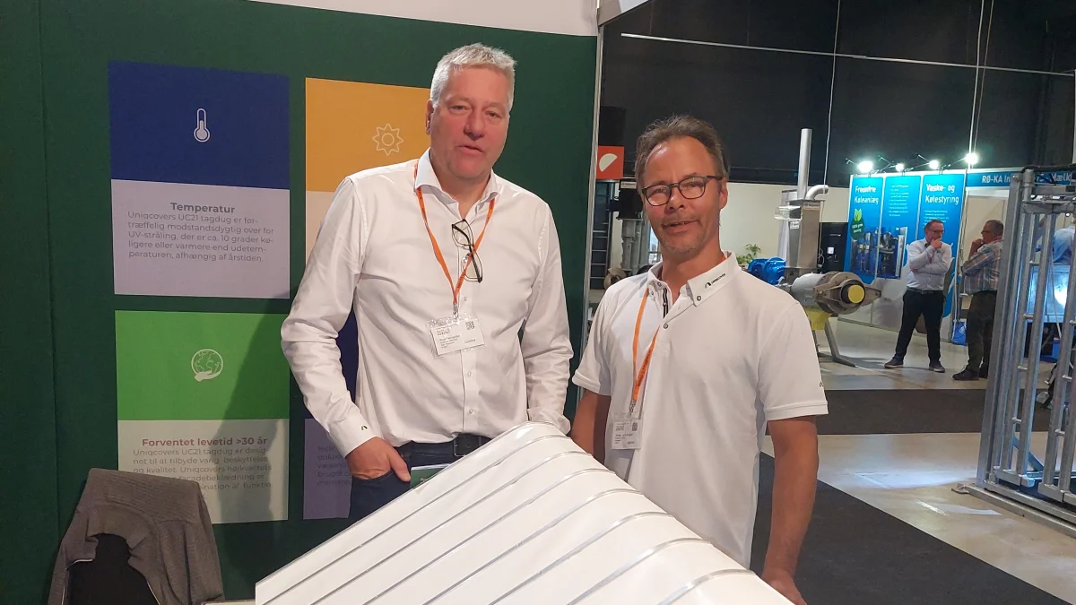 Birger Borngräber (til venstre) og Michael Bryrup, indkøbschef – begge hos Uniqcover, præsenterede tekstildug overdækningen på NutriFair. Foto: John Ankersen