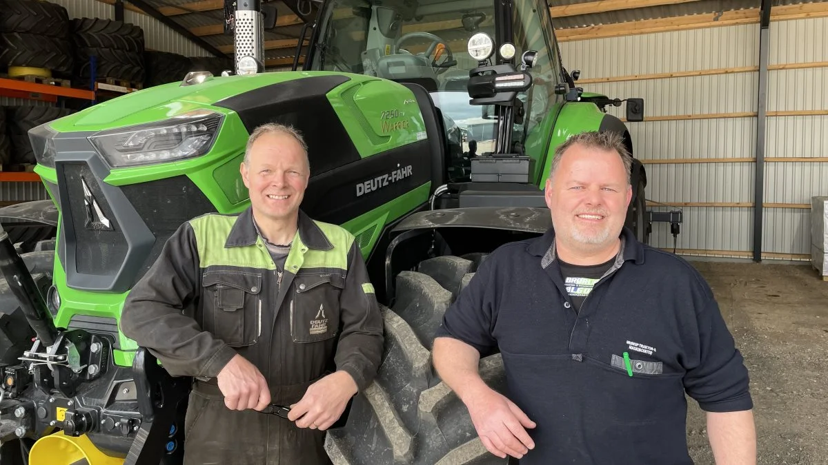 Kurt Eg (tv) og Svend Aage Jensen er teamet bag Brørup Traktor & Maskincenter. Pressefoto