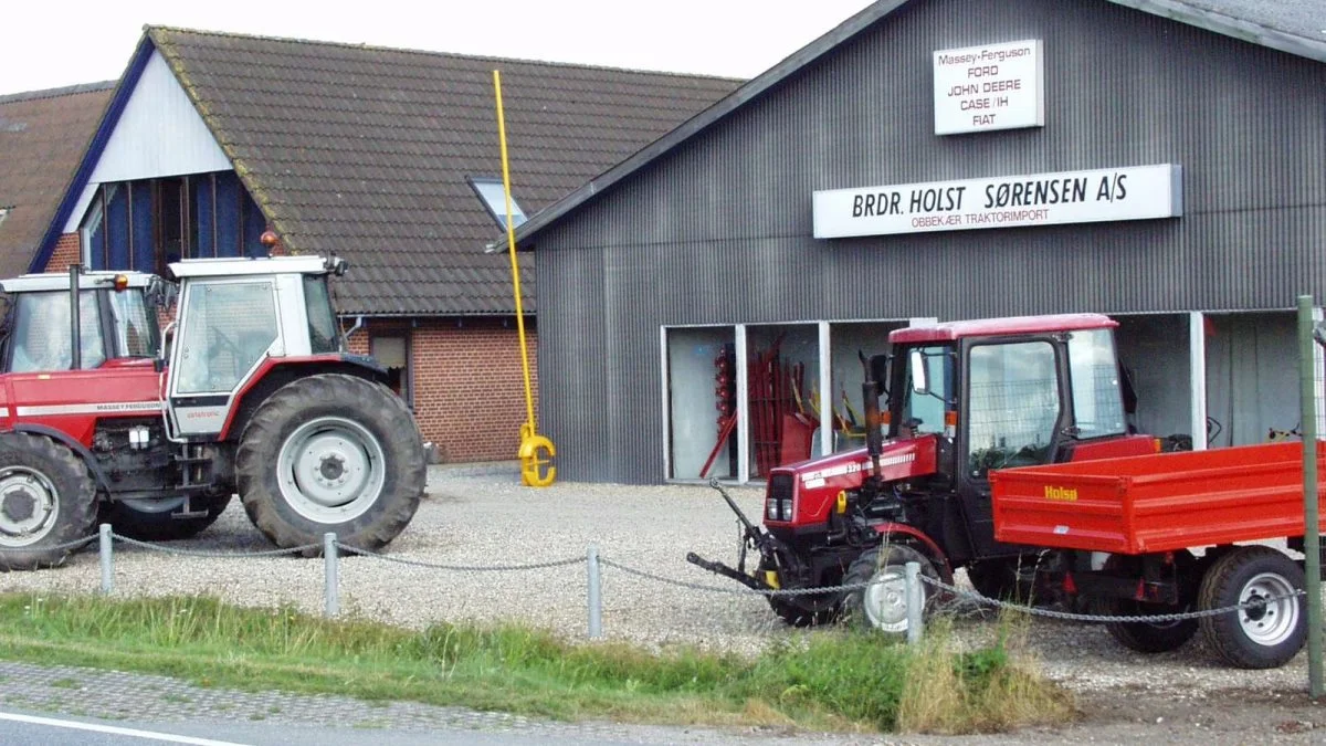 Brdr. Holst Sørensen holder til i Obbekær nær Ribe i Sydjylland hvor man er landsdækkende importør af flere mærker indenfor landbrugsmaskiner. Arkivfoto