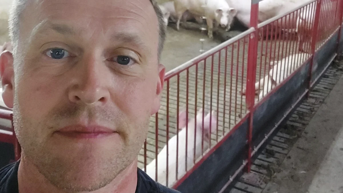 Forleden brændte det virkelig på hos en nordfynsk svineproducent, da han akut manglede hænder, men så trådte HR-konsulent Søren Østerbye til. Foto: Søren Østerbye