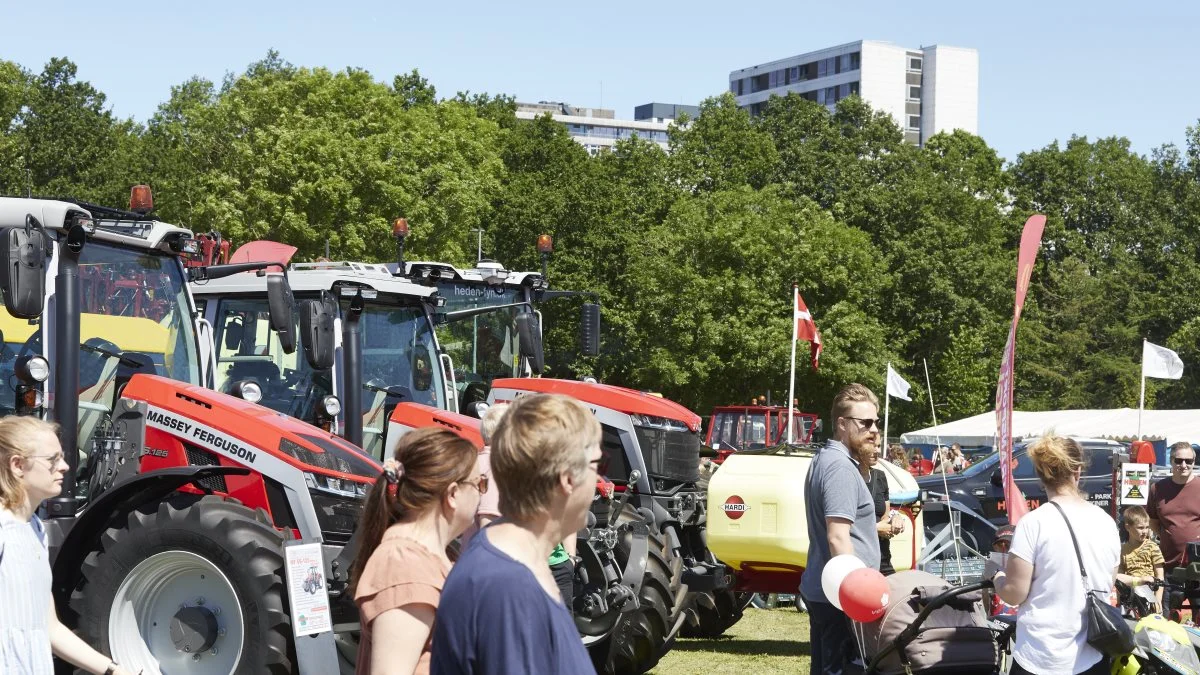 Dyrskuet midt i Odense blev besøgt af 49.500 gæster. Især var tilstrømningen stor i det flotte solskinsvejr lørdag - med 23.000 besøgende. Foto: Erik Hansen
