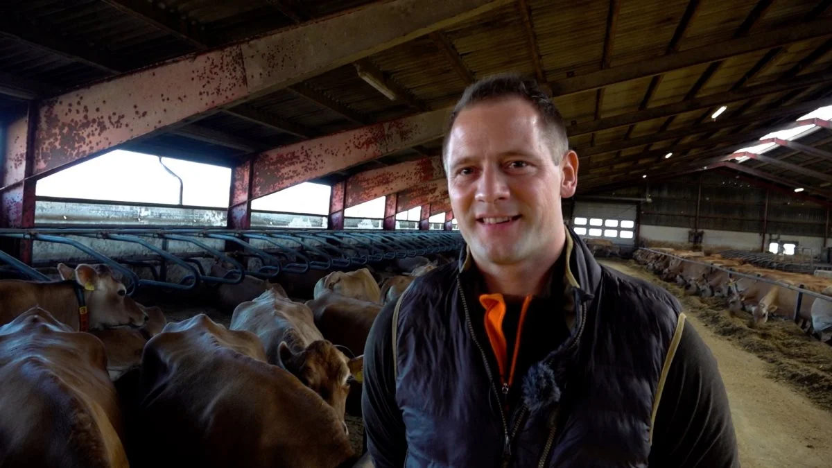 Kristian Larsen har grund til at smile igen, efter at Mycofix® har givet hans køer ædelysten igen.