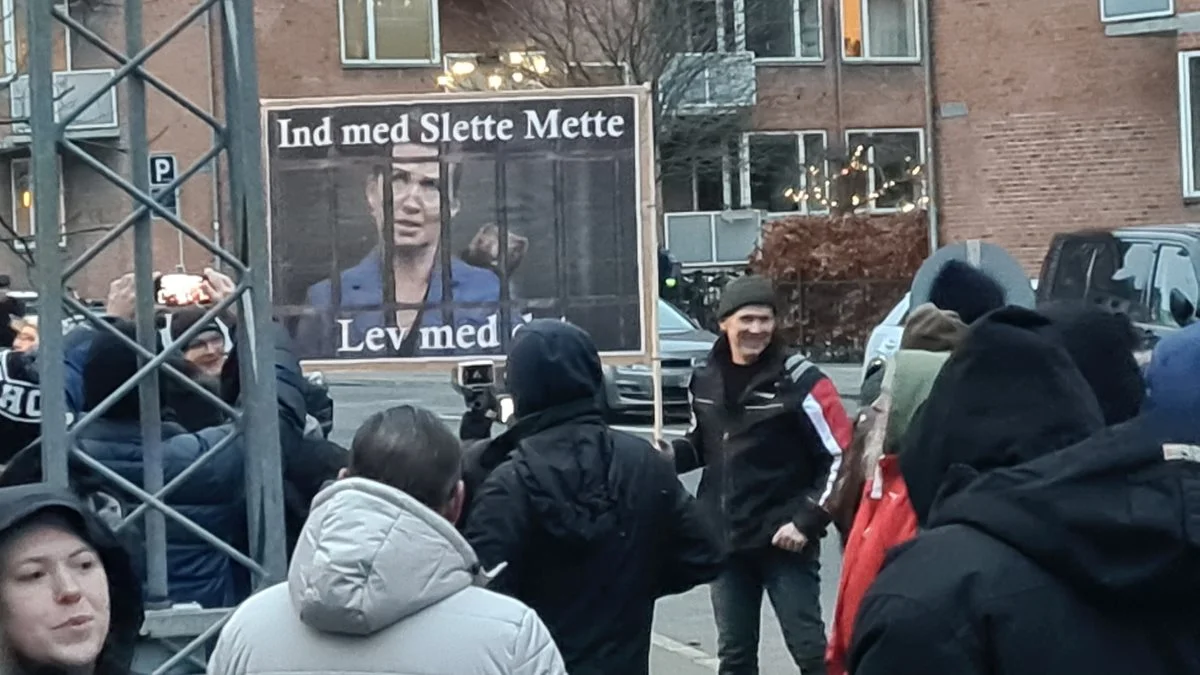 Der er ikke brug for en uafhængig advokatvurdering af minkrapporten, mener Mette Frederiksen, selv om hun anerkender at have vildledt Folketinget og befolkningen i minksagen. Foto: Henning K. Andersen