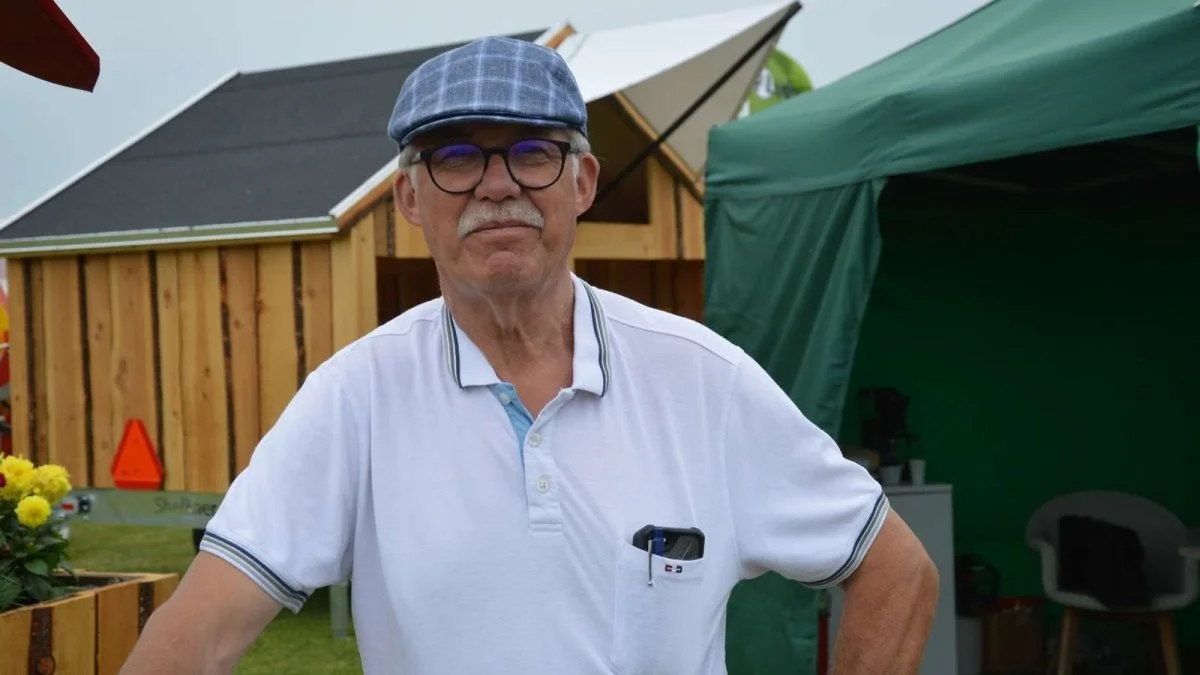 Henning Elkær kom under sin coronaisolation i vinters på at lave mobile shelters, så man kan flytte dem derhen, hvor man har den ønskede udsigt eller måske bedst læ for vind og vejr.