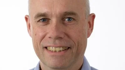 Konsulent Sejer Grimstrup fra DSV Frø gav i starten af uge 29 en status på den fynske frøhøst og her lød meldingen, at frøhøsten var kommet overraskende tidligt i gang. Foto: Mejls Foto