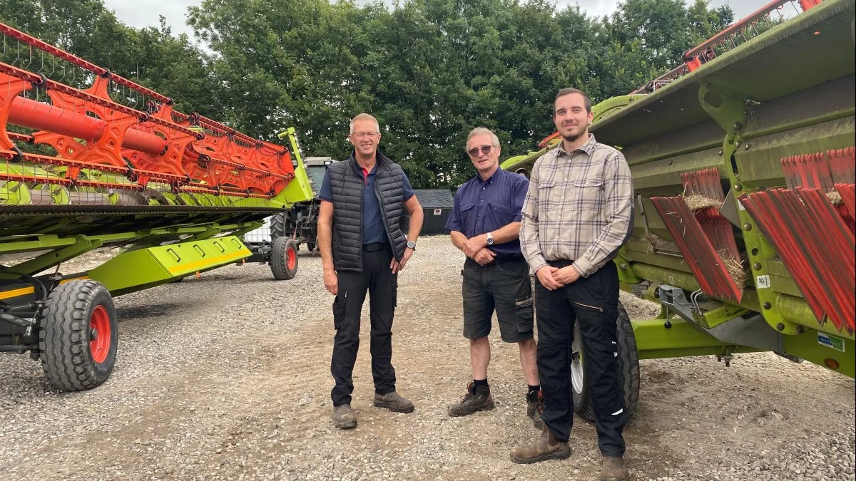 Formand for Udvalget for Planter og Natur Peter Poulsen på besøg hos Sten og Andreas Bilde. Foto: Djursland Landboforening